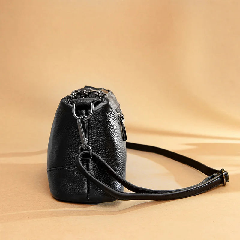 Medium leather shoulder bag