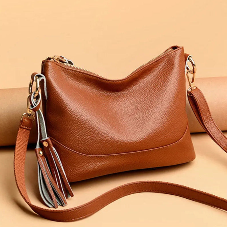 Leather shoulder handbag