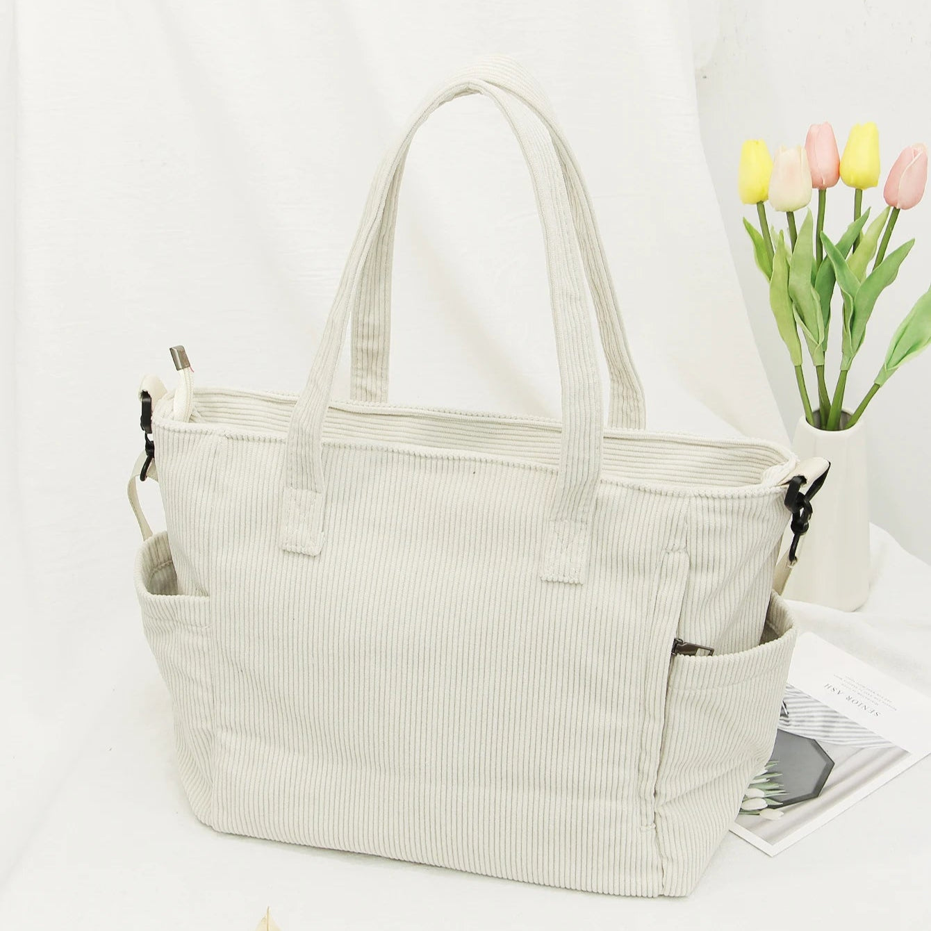 Corduroy tote bag with zipper closure and pockets