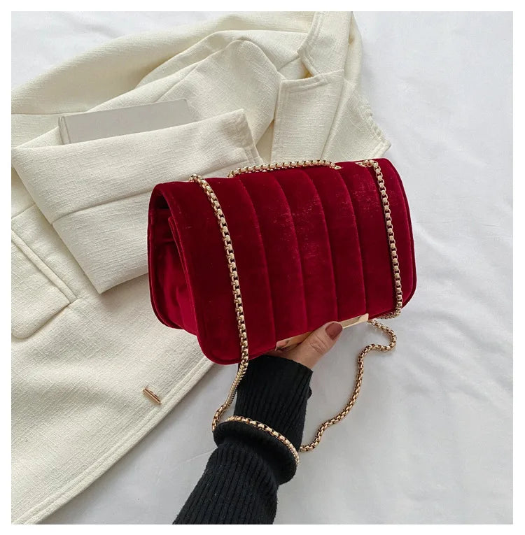 Corduroy handbag with soft velvet texture