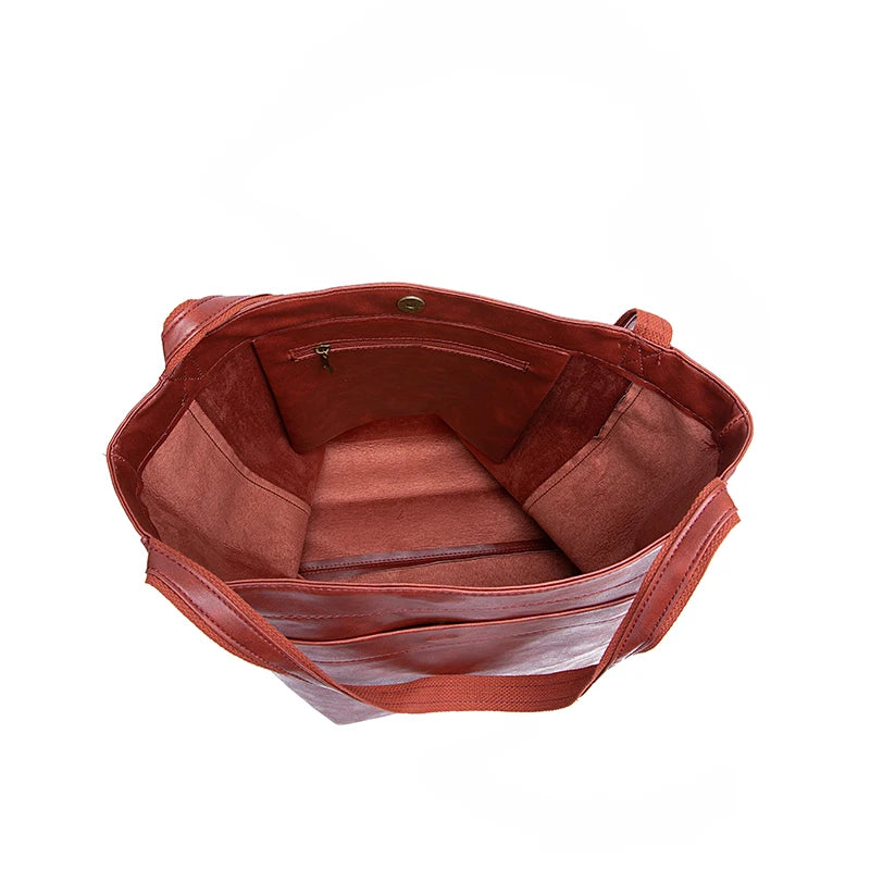 Large capacity leather tote bag with pocket