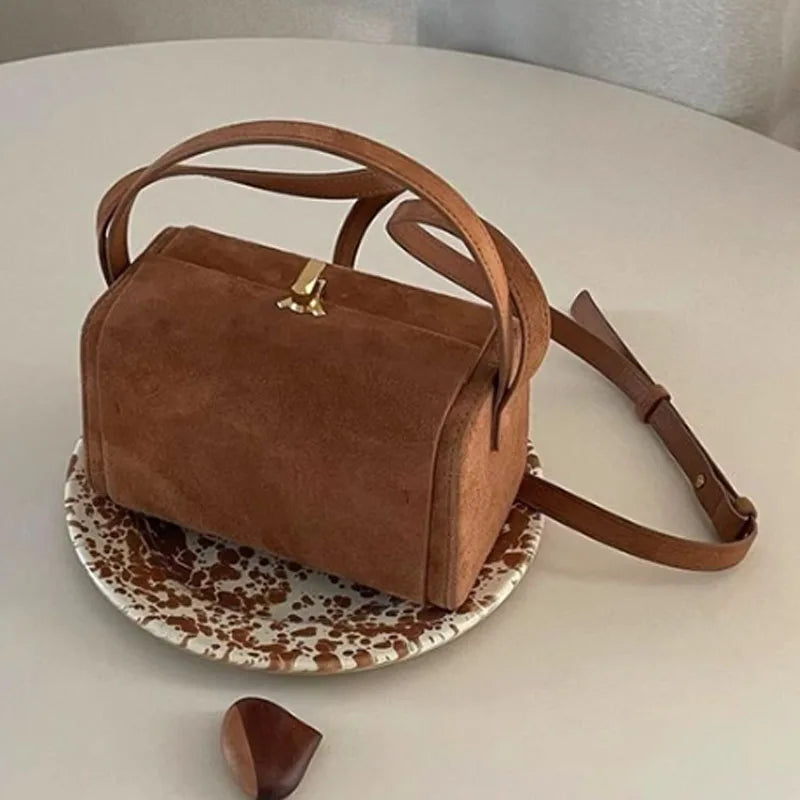 Chic suede purse