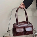 Feminine leather shoulder bag