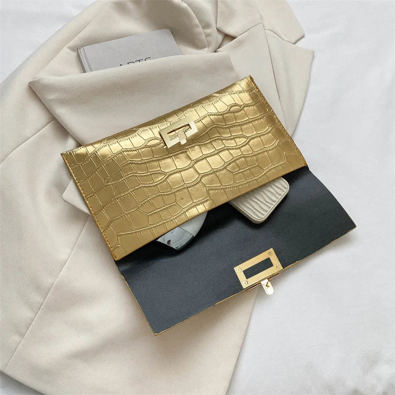 Minimalist leather handbag