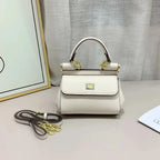 Elegant leather handbag