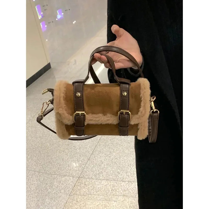 Suede shoulder handbag with fake fur