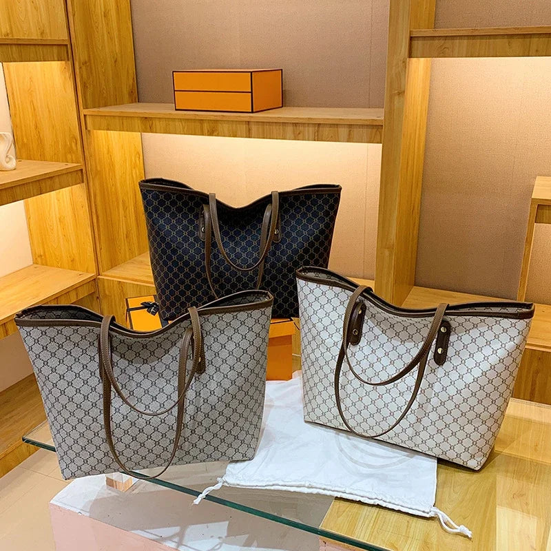 Large capacity leather shoulder tote bag