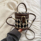 Vintage leather shoulder bag