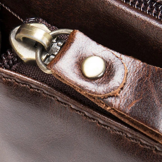 Adjustable leather bum bag