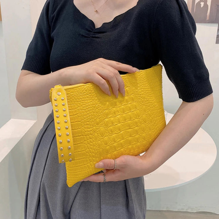 Crocodile texture leather clutch bag