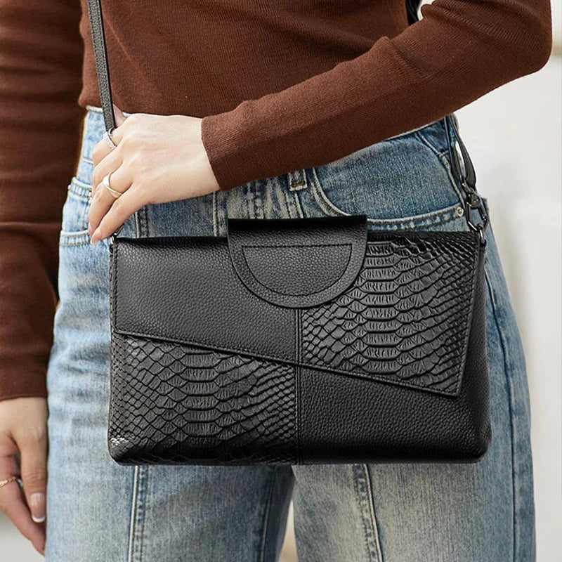 Stylish leather handbag