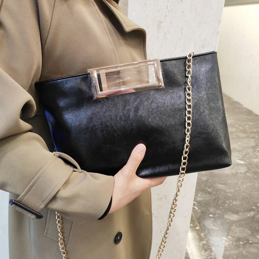 Classic leather handbag for everyday use