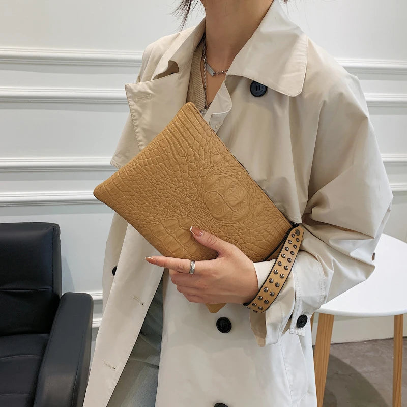 Crocodile texture leather clutch bag