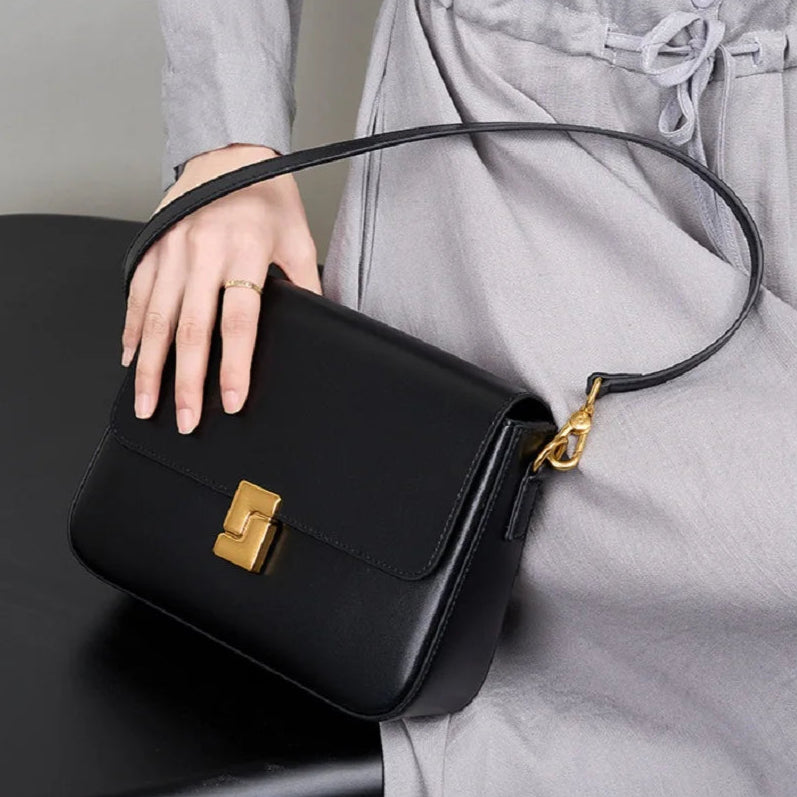Retro style leather crossbody bag