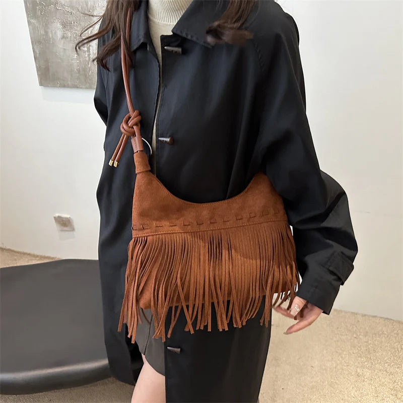Fashion suede shoulder bag with curved shape