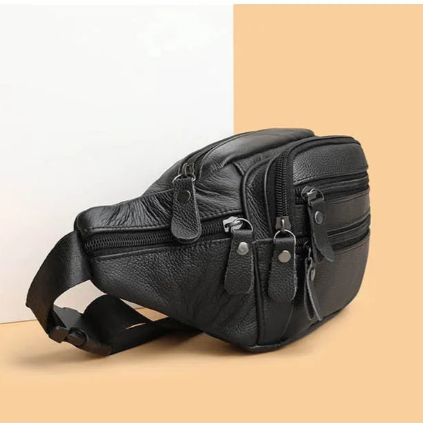 Smooth leather belt pouch