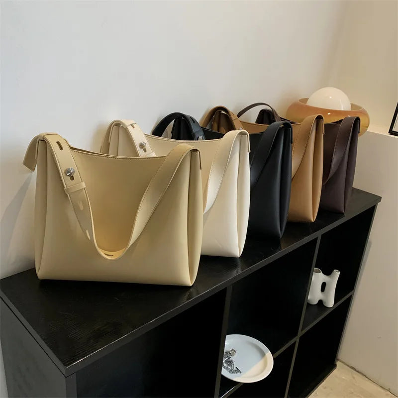 Elegant women's leather tote bag