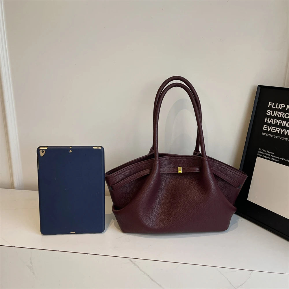 Versatile leather handbag