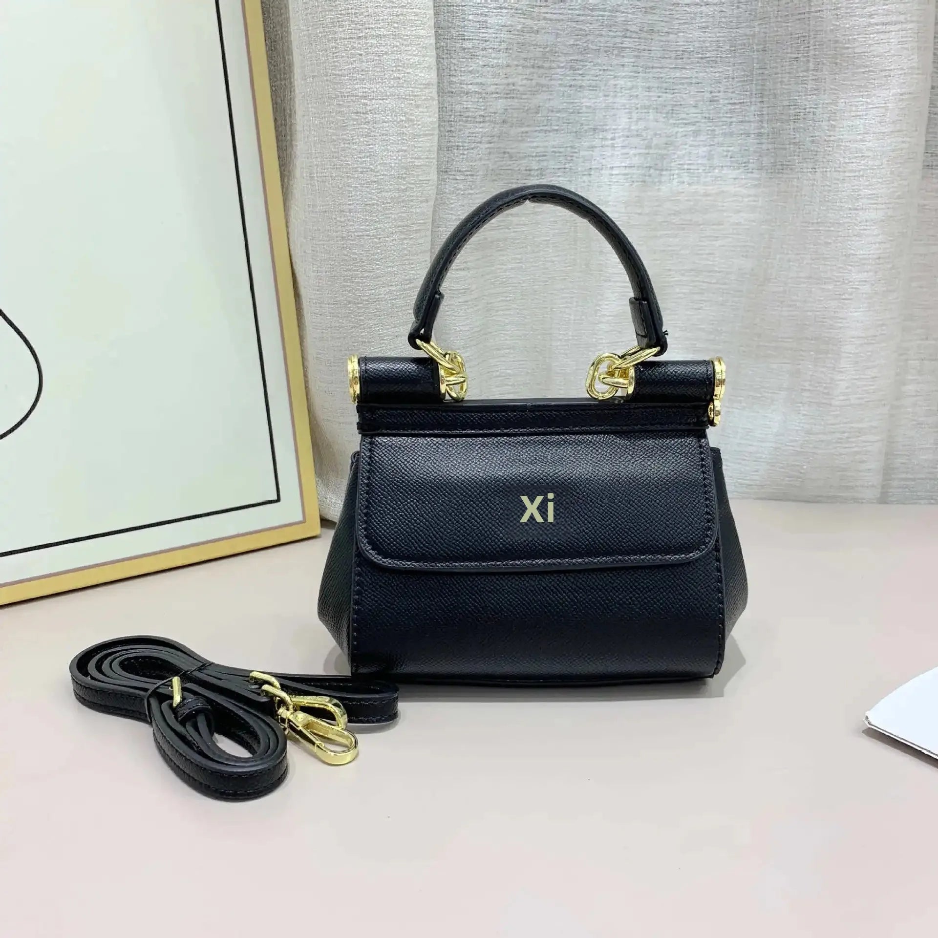 Elegant leather handbag