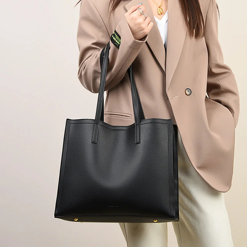 Casual leather tote bag for women