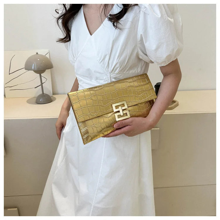 Minimalist leather handbag
