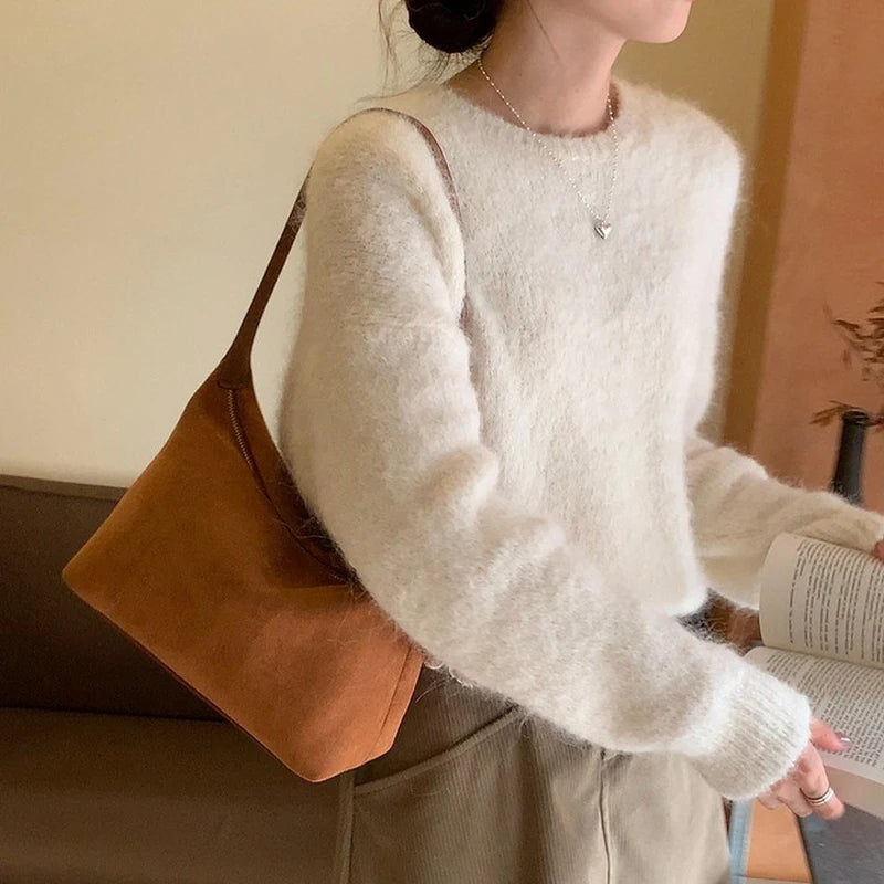 Simple suede shoulder bag with zipper pocket