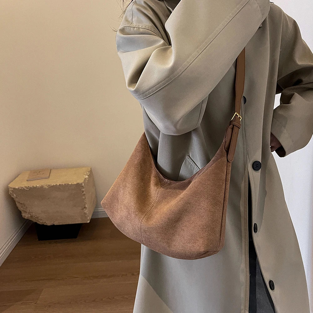 Vintage suede hobo shoulder handbag