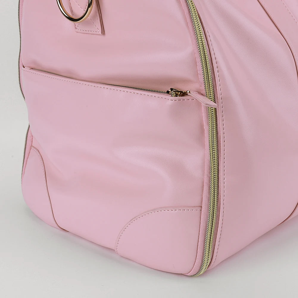 Elegant leather holdall with shoulder strap