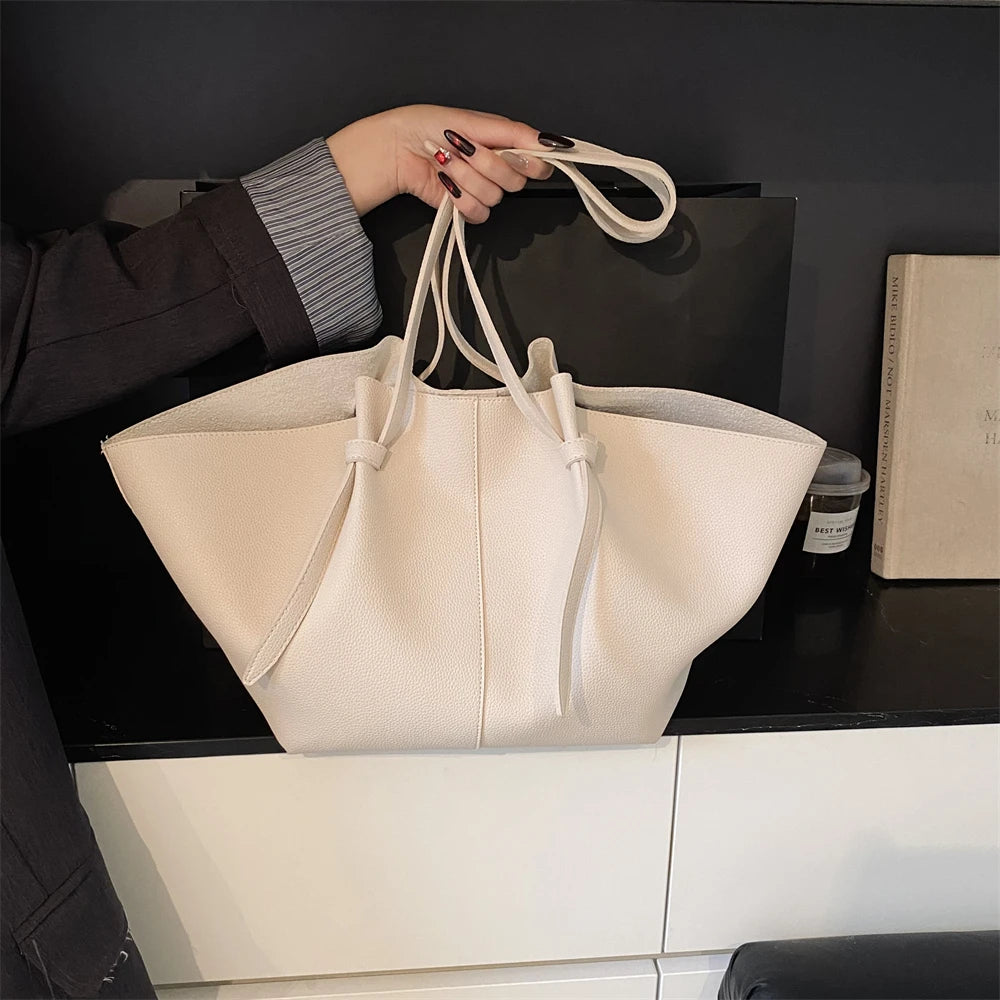 Modern leather tote bag