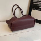 Versatile leather handbag