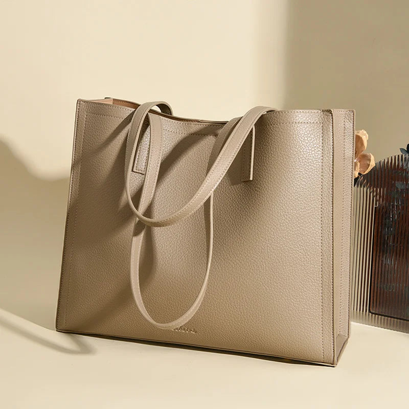 Casual leather tote bag for women