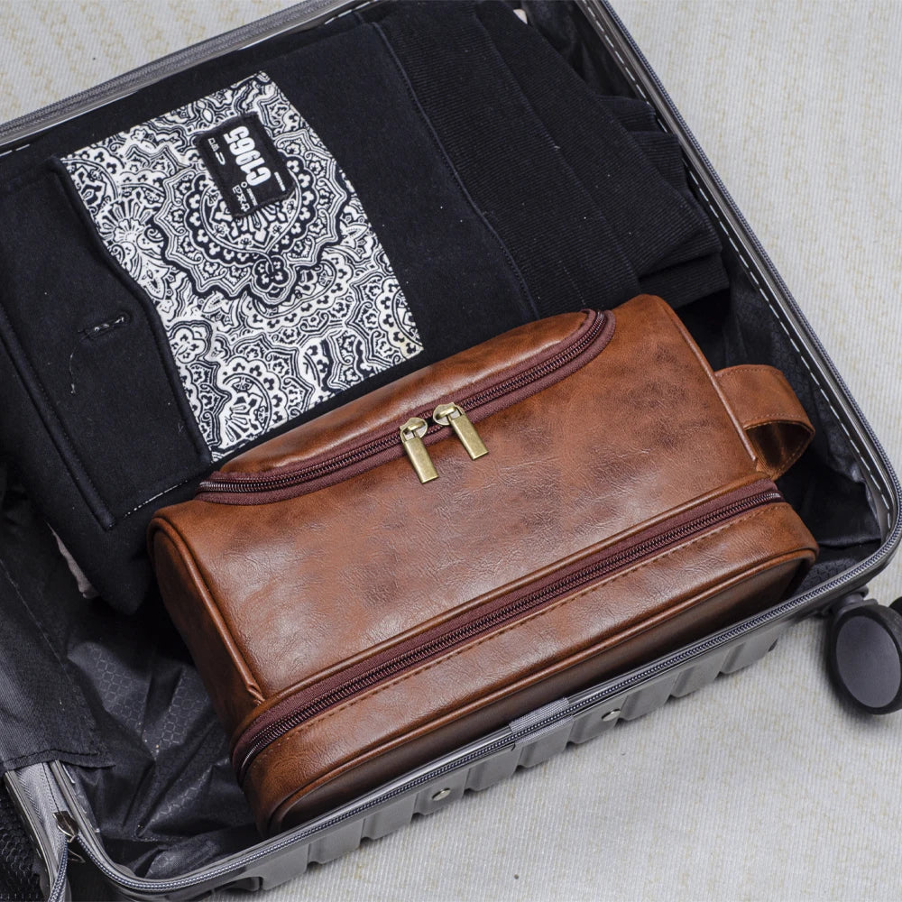 Classic leather toiletry bag for men
