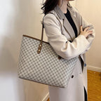 Large capacity leather shoulder tote bag