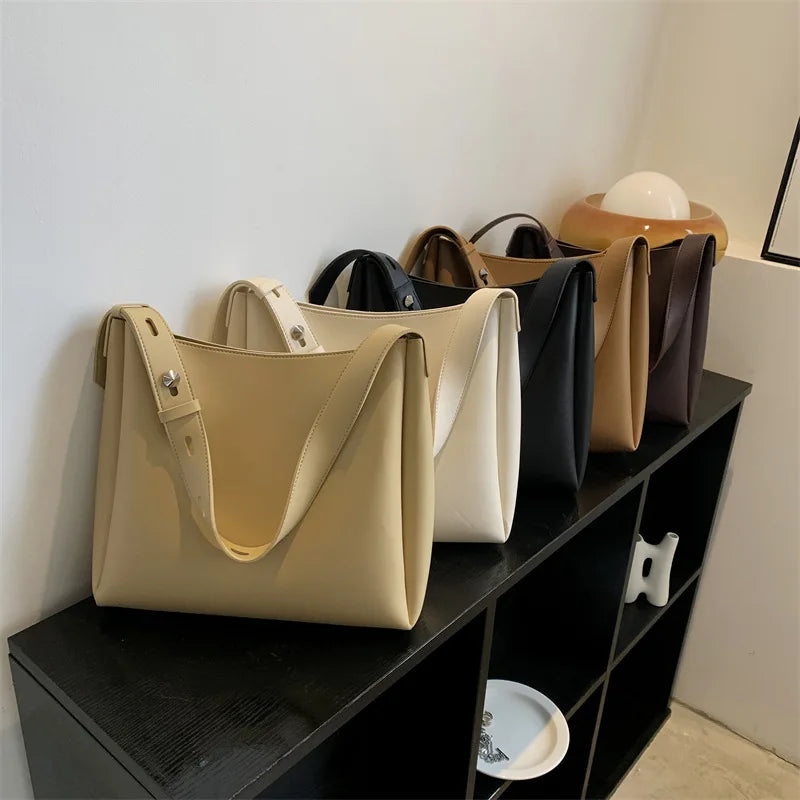 Elegant women's leather tote bag