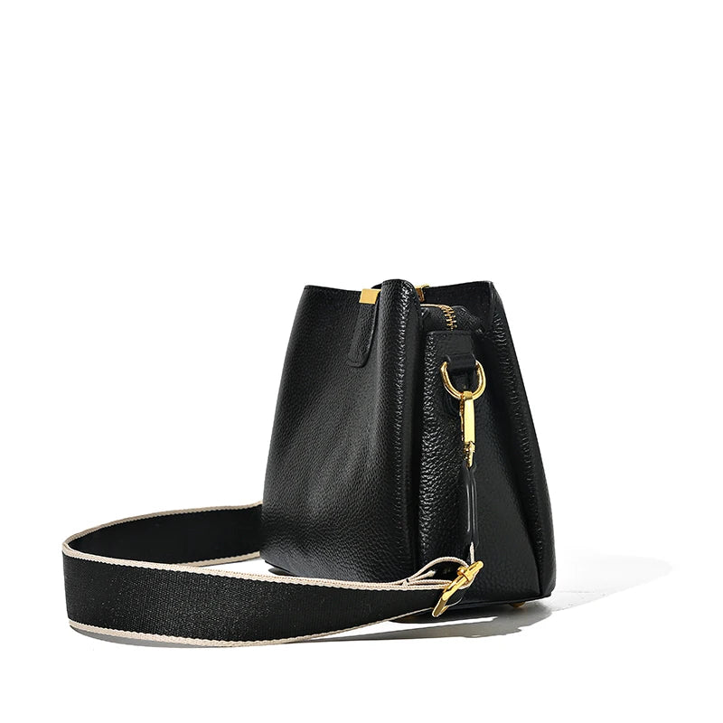 Soft leather handbag with zipper