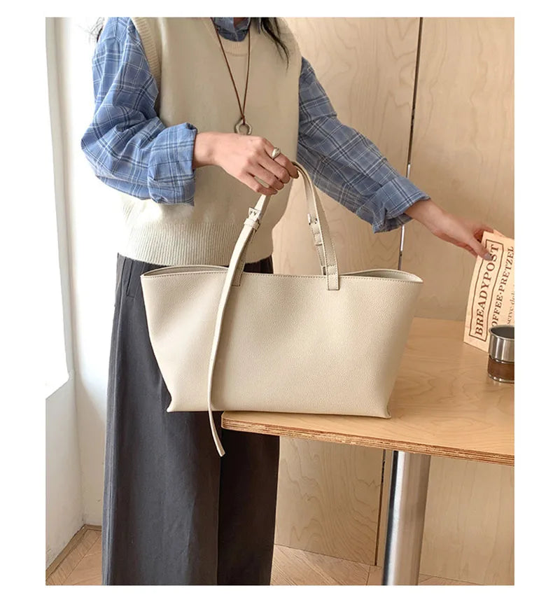 Stylish leather tote bag