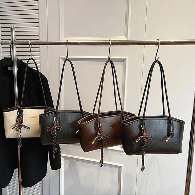 Everyday leather shoulder purse