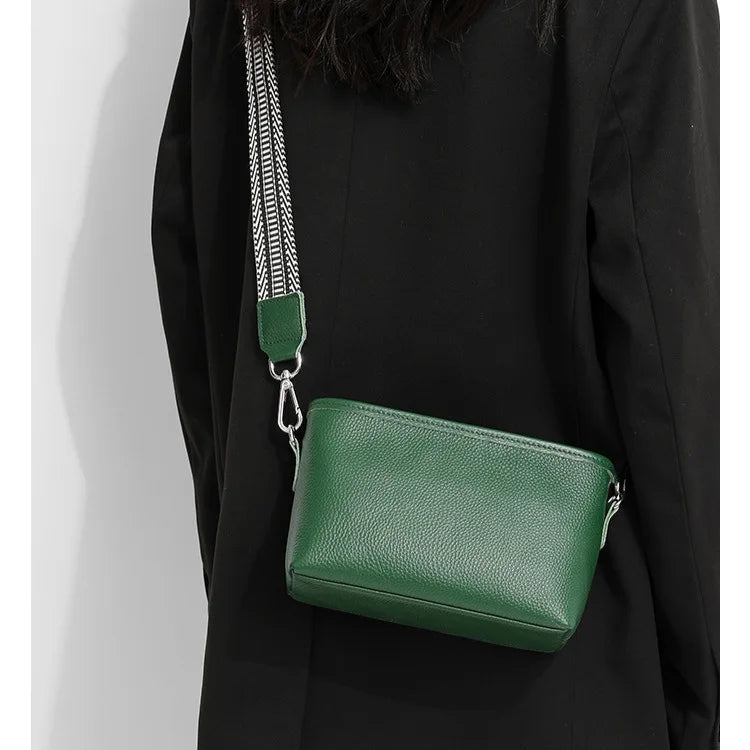 Sleek leather shoulder handbag