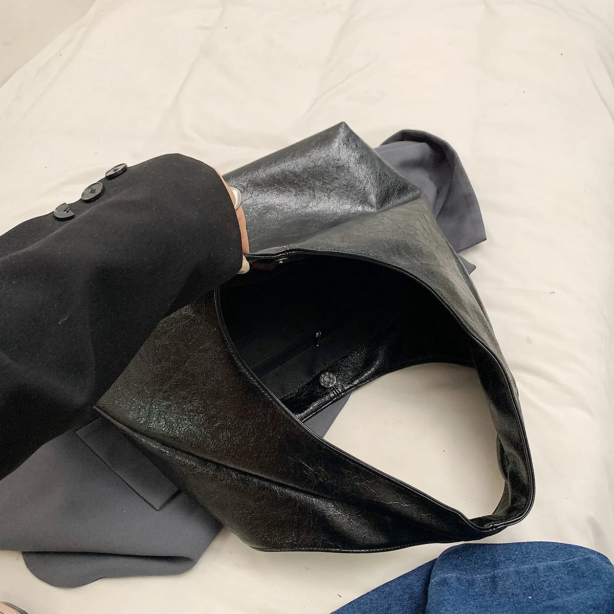 Women large leather hobo bag