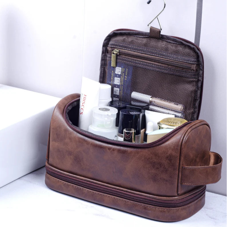 Classic leather toiletry bag for men