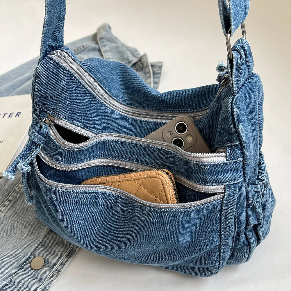 Classic denim shoulder handbag with zipper closure