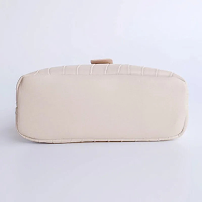 Classic leather shoulder bag for women
