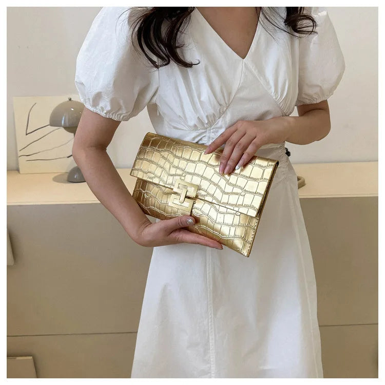Minimalist leather handbag