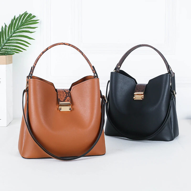 Medium leather tote handbag