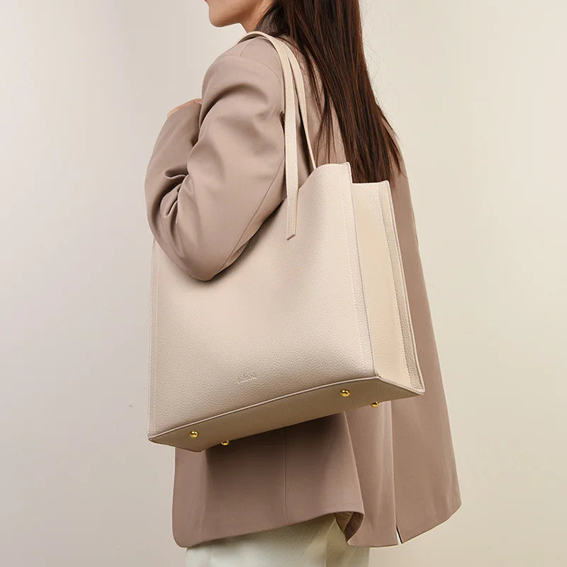 Casual leather tote bag for women