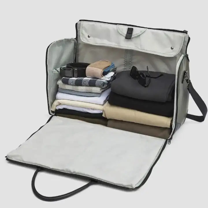 Minimalist leather holdall bag