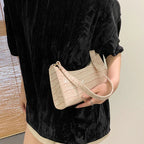 Chic leather shoulder bag