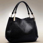 Large capacity leather tote bag