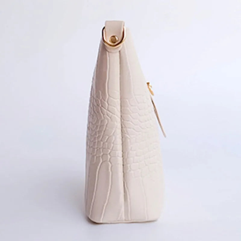 Classic leather shoulder bag for women