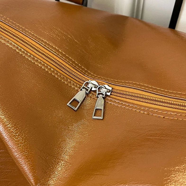 Slim leather duffle bag